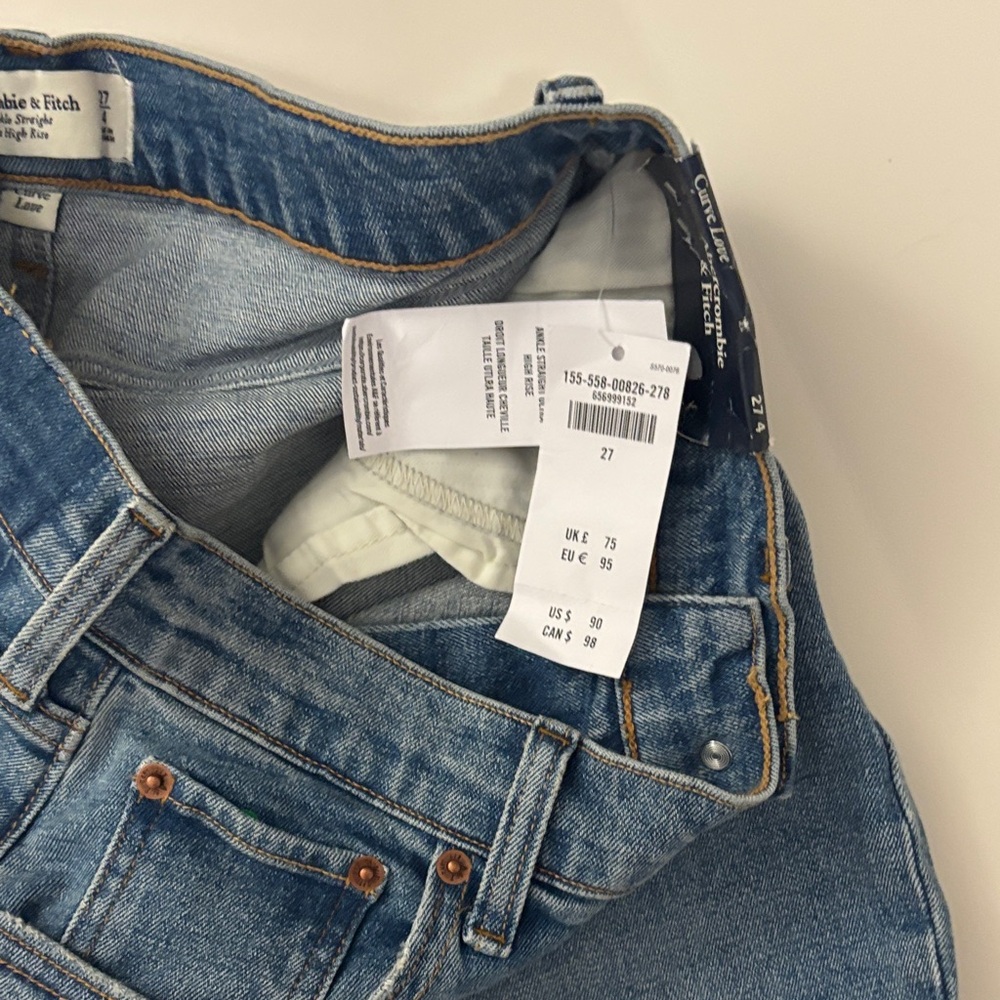 NWT Abercrombie & Fitch Women's curve love High Rise Jeans - the straight ankle - Picture 5 of 7